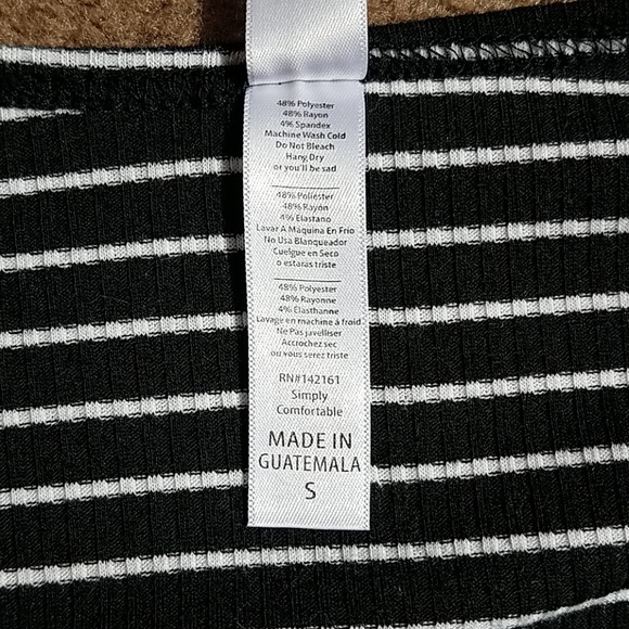 Lularoe Classic tee - Picture 3 of 3